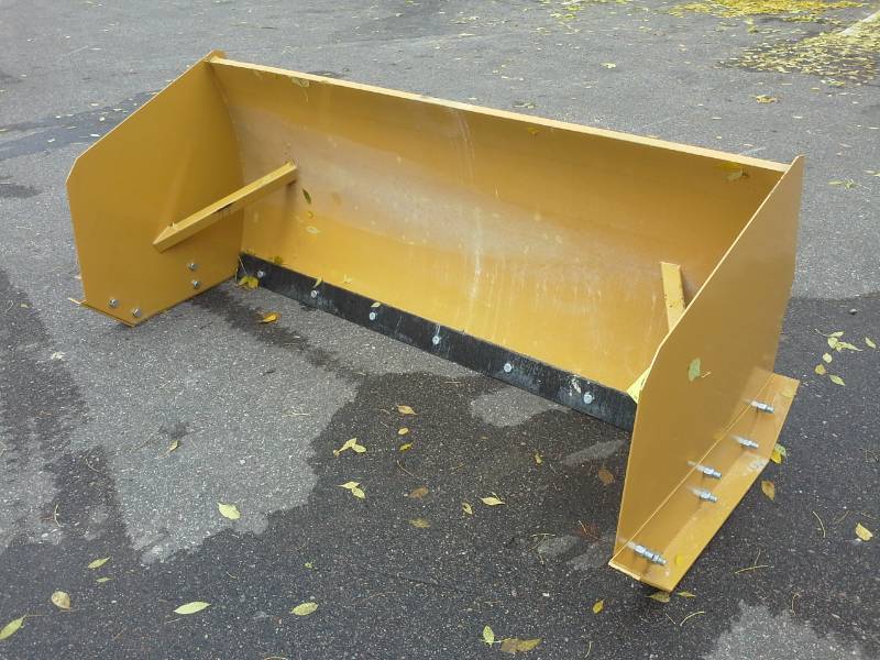7 Snow Pusher (Skidsteer)