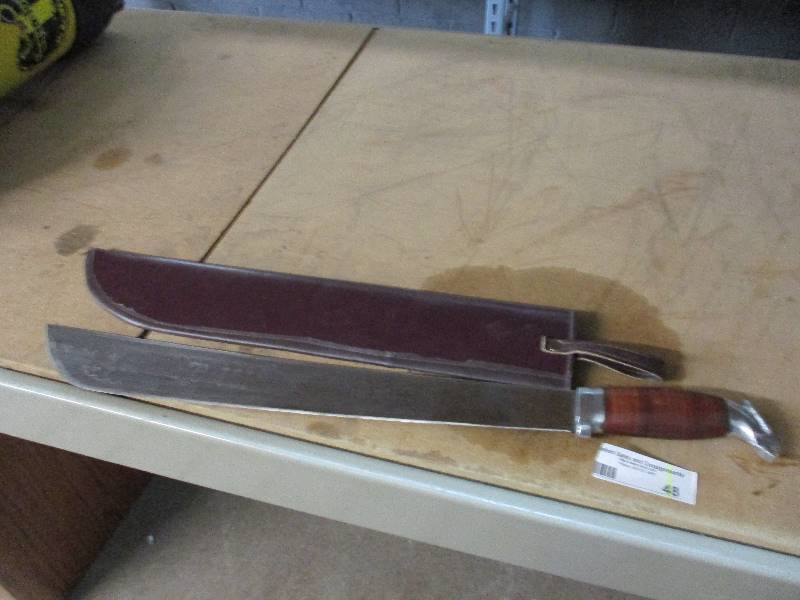lot 48 image: Lorena Bobbit Machete