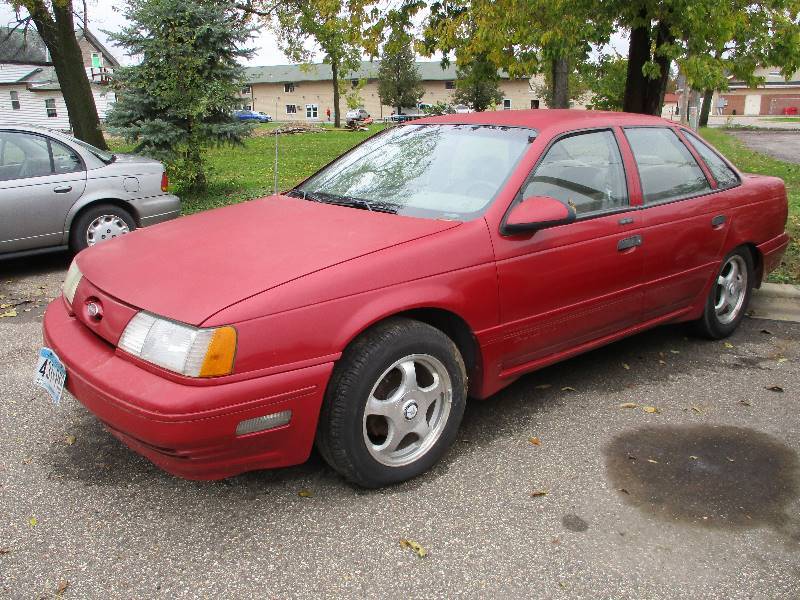 lot 1-1 image: 1991 Ford Taurus SHO
