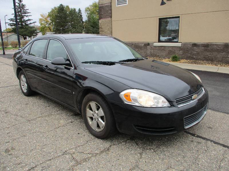 lot 1 image: 2007 Chevy Impala