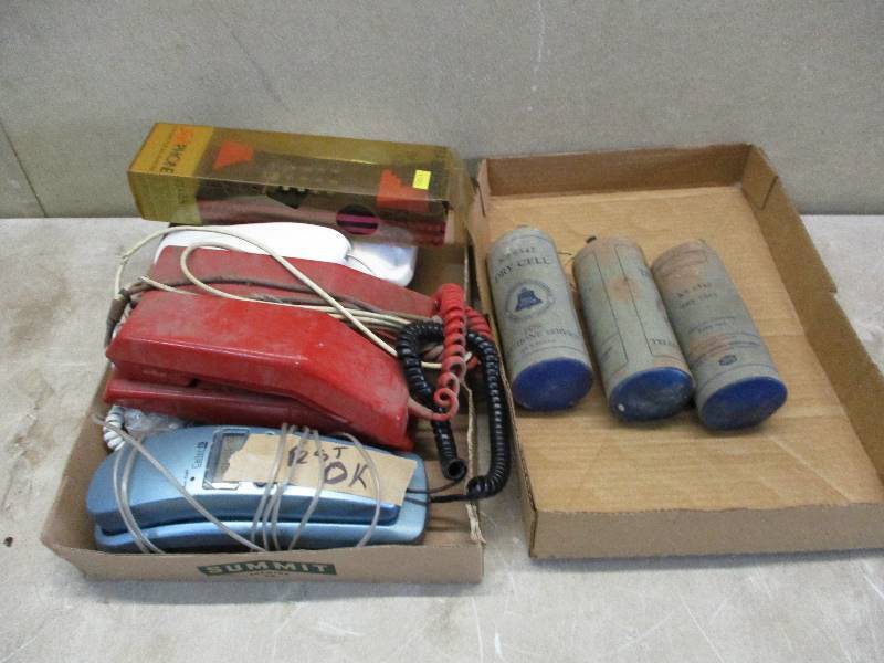 lot 68 image: Vintage Phone Stuff