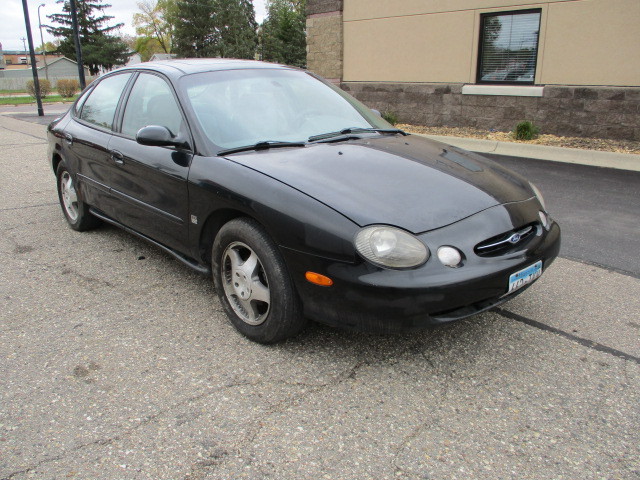 lot 1-2 image: 1998 Ford Taurus