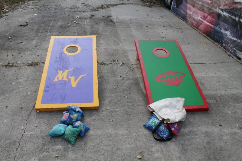 lot 27 image: Cornhole Board Bean Bag Toss Game Set