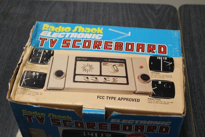 lot 15 image: TV Score Board Vintage Radio Shack Game