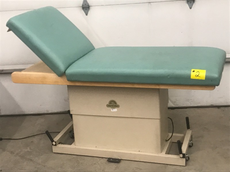 Hill Adjustable Commercial Motorized Massage Table