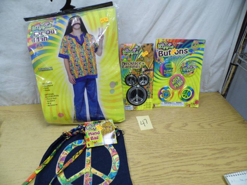 Hippee w Accessories Halloween Costume