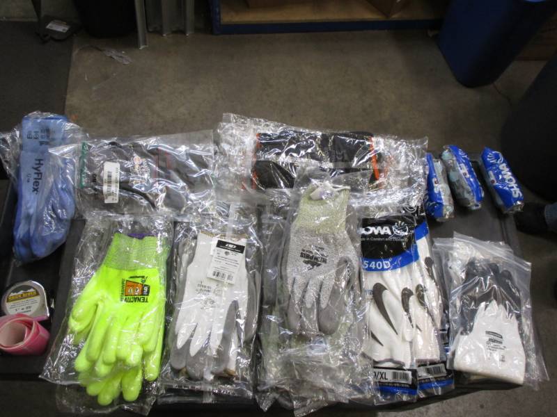 Mixed Dipped Gloves