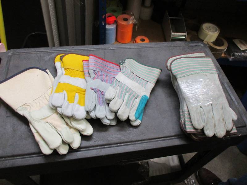 Mixed Leather Gloves