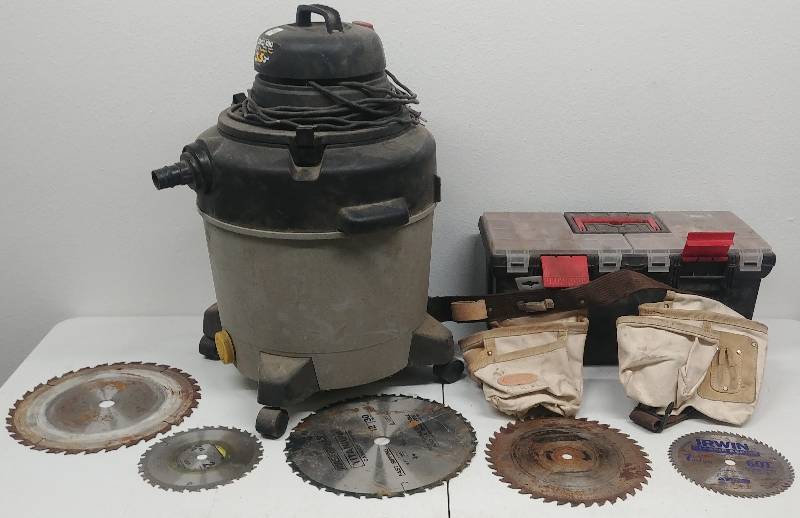 lot 39 image: Assorted Garage Tools