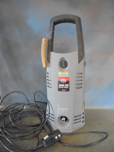 lot 16 image: Pressure Washer