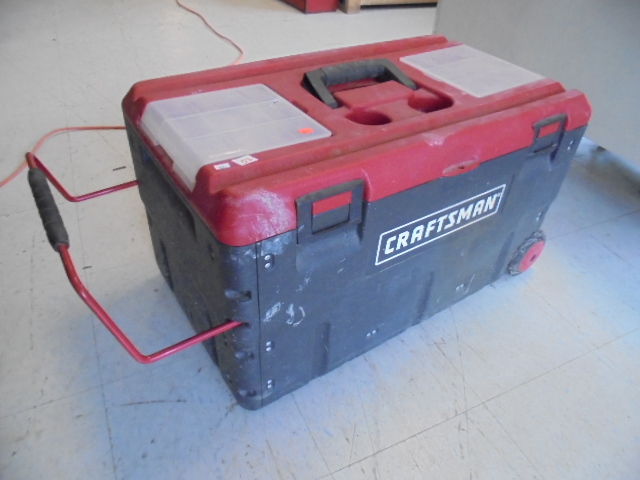 lot 20 image: Tool Chest and Power Tools