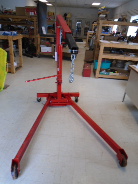 lot 1 image: One Ton Hydraulic Engine Hoist