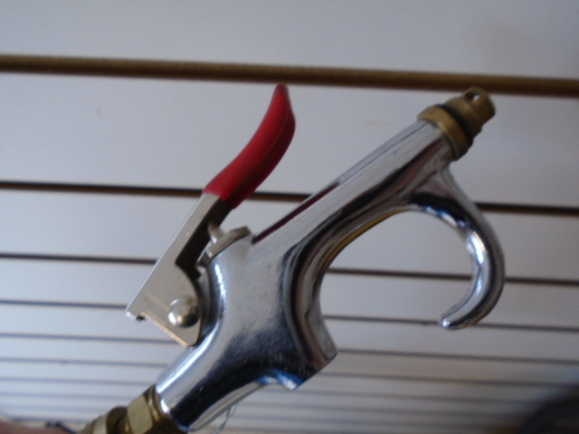 lot 2 image: Torch Tank with Hoses and Holder