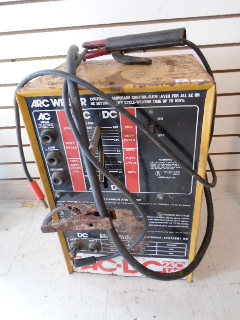 lot 3 image: Arc Welder