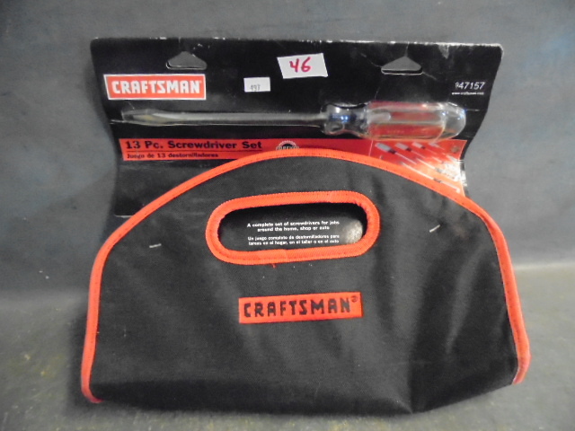 lot 46 image: Craftsman Screwdriver Set with Carry Bag