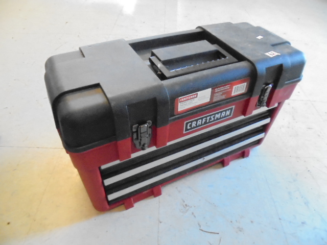 lot 62 image: Craftsman Tool Box
