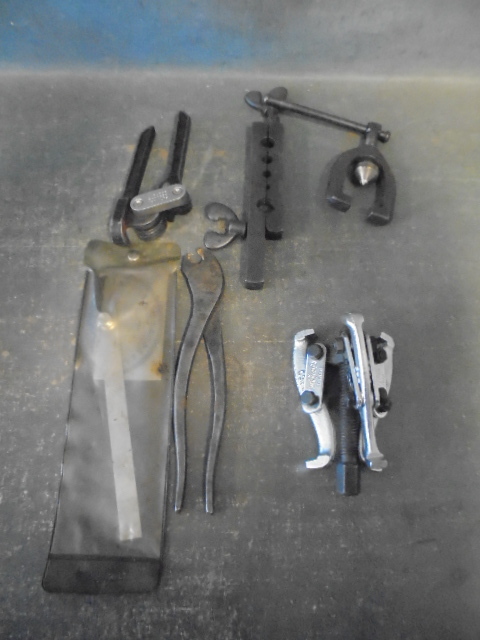 lot 73 image: Tools