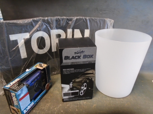 lot 78 image: Black Car Wax and More