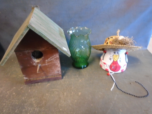 lot 98 image: Wooden Birdhouse and More