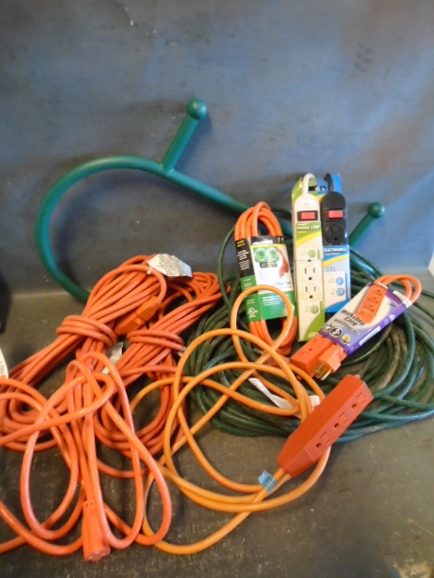 lot 102 image: Extension Cords