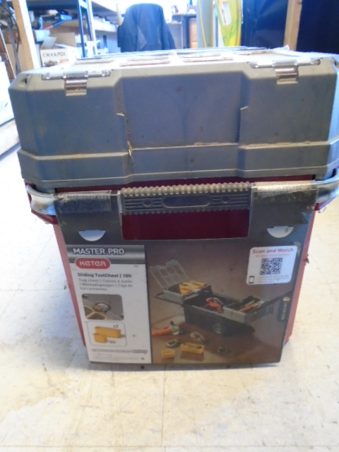 lot 103 image: Rolling Tool Chest with Assorted Tools