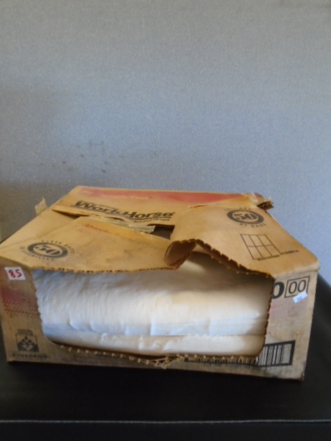 lot 85 image: Kimberly Clark Workhorse Manufactured Rags