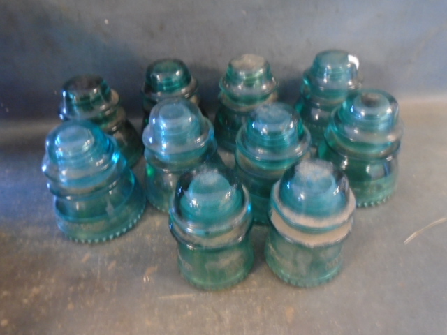 lot 113 image: Hemingray Glass Insulators and More