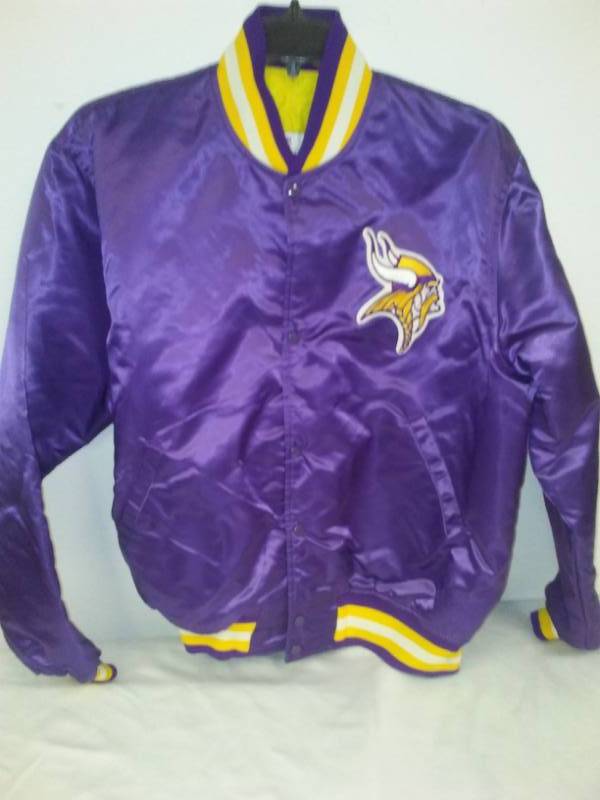 lot 10 image: Minnesota Vikings jacket, XL. Like new.