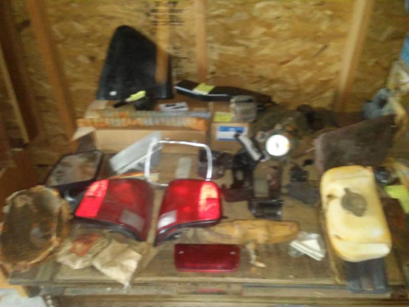 lot 133 image: Miscellaneous car parts new in box and used.