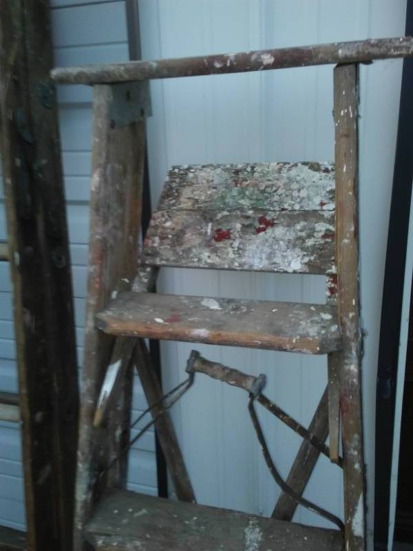 lot 144 image: Closet doors and Ladders.