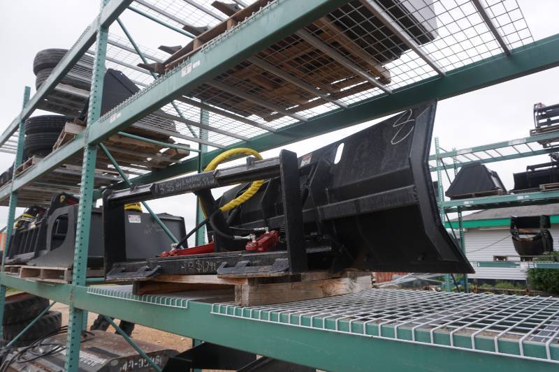 lot 12 image: Universal Mount Bobcat Skid Loader Skid Steer 8 SnowplowPush Blade Attachment