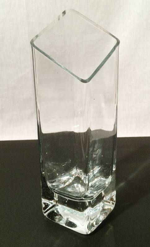 lot 2 image: Heavy Thick Square Diamond Slant Cut Glass Vase 9 Excellent Condition No Chips or Cracks