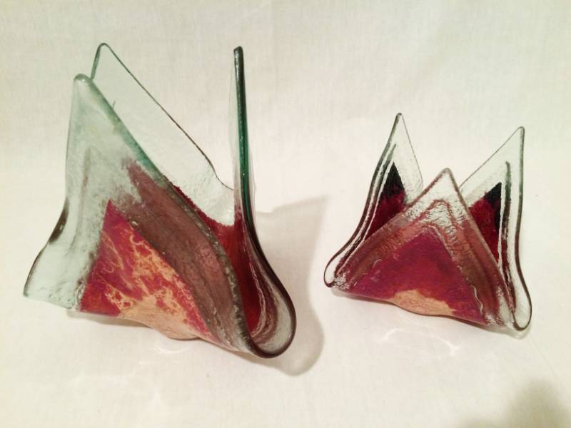 lot 3 image: Fused Molten Folded Art Glass Handkerchiefs Pair - Like New Condition