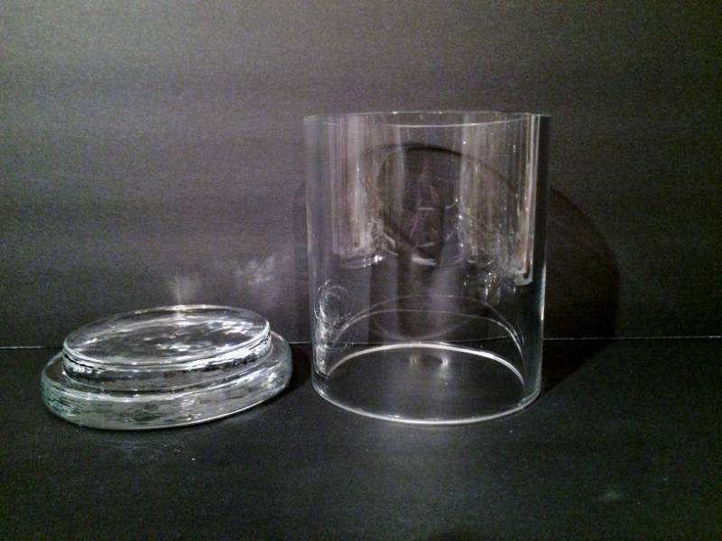 lot 9 image: Large Round Cylinder Vase with Removable Bottom - Excellent Condition 