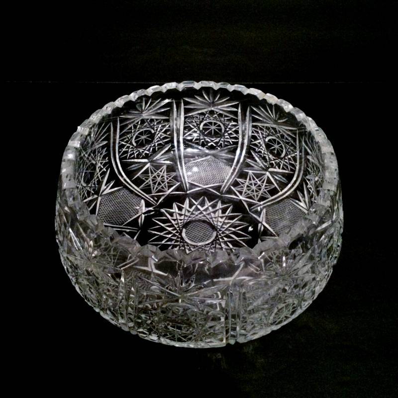 lot 24 image: Gorgeous & Heavy&nbspAmerican BRILLIANT Period ABP CUT GLASS CRYSTAL Large Bowl - Variety If Patterns  Excellent Vintage Condition - Could not find any fleabites - base on age there should be a couple.