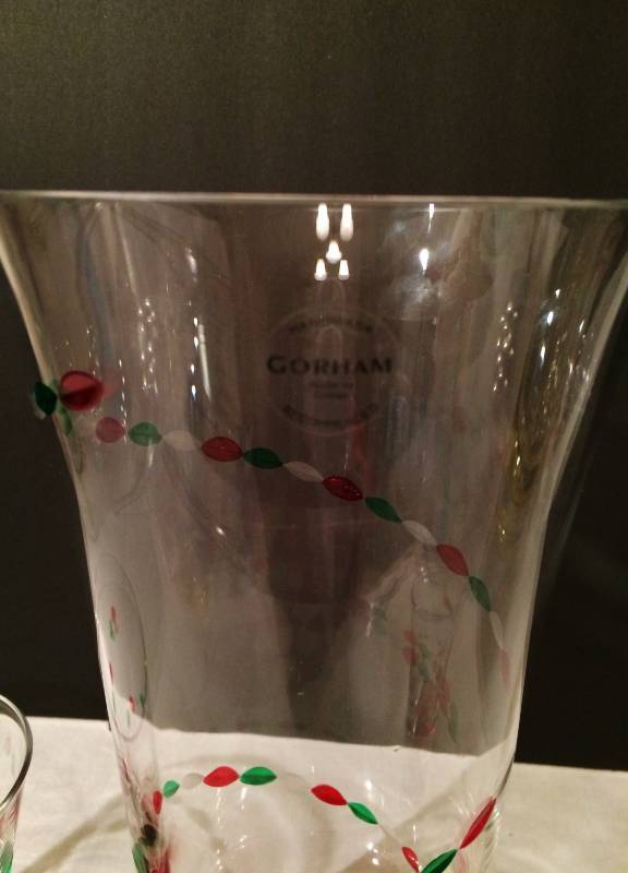 lot 45 image: Gorham Large Christmas Holiday Swirl Vase And Short Vase OR Glass - Label Still On Large Vase - Great Condition