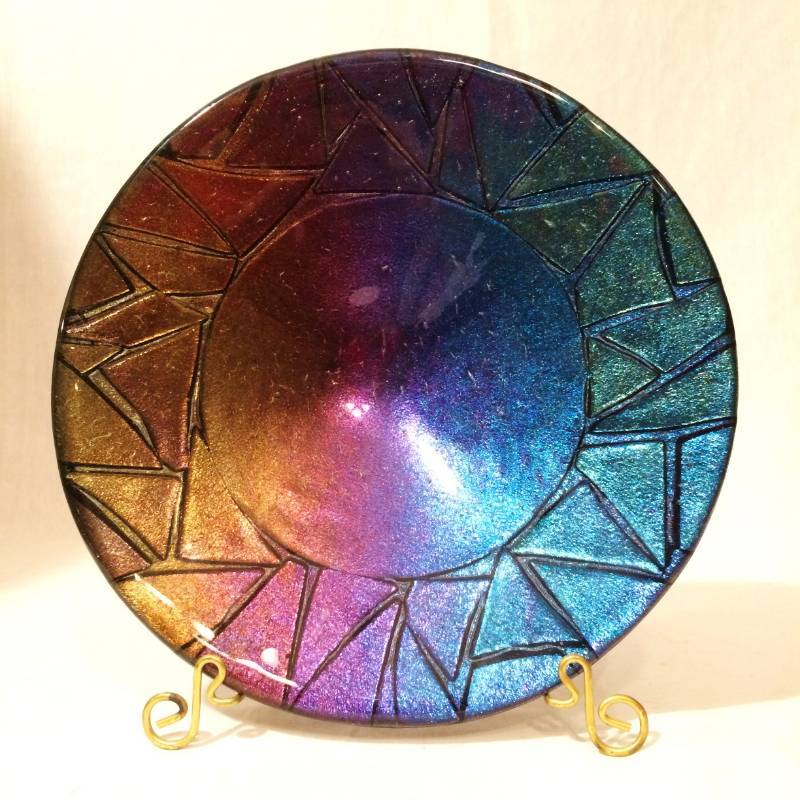 lot 52 image: Gorgeous Studio Art Glass 1999 Signed Iridescent Conical Shaped Plate - Excellent Condition 