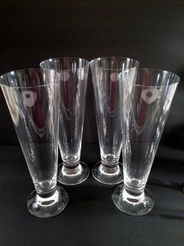 lot 69 image: MARQUIS by WATERFORD VINTAGE TALL PILSNER GLASSES SET OF 4 - Excellent Condition