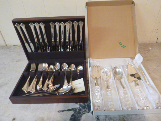lot 75 image: Reed and Barton Silverware
