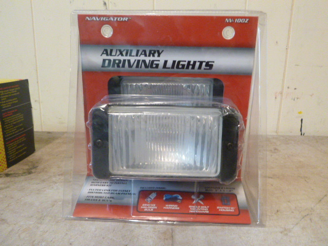 lot 25 image: Navigator Auxiliary Driving Lights
