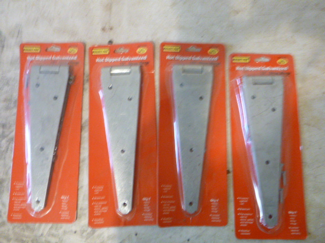 lot 49 image: 4 Project Pro Hot Dipped Galvanized 10 Strap Hinges