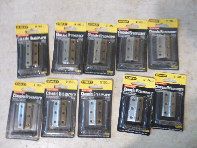 lot 82 image: 10 Stanley 2 Narrow Hinges
