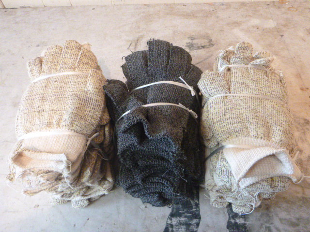 lot 90 image: 3 Dozen Pairs of Work Gloves