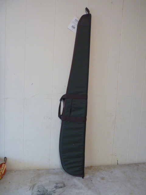 lot 99 image: Allen Soft-Sided Rifle Case