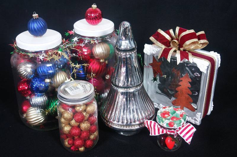 lot 57 image: Christmas Under Glass & Mercury Glass