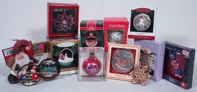 lot 67 image: An Ornament Selection
