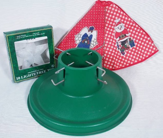 lot 71 image: Broad-base Tree Stand, Topper & Skirt