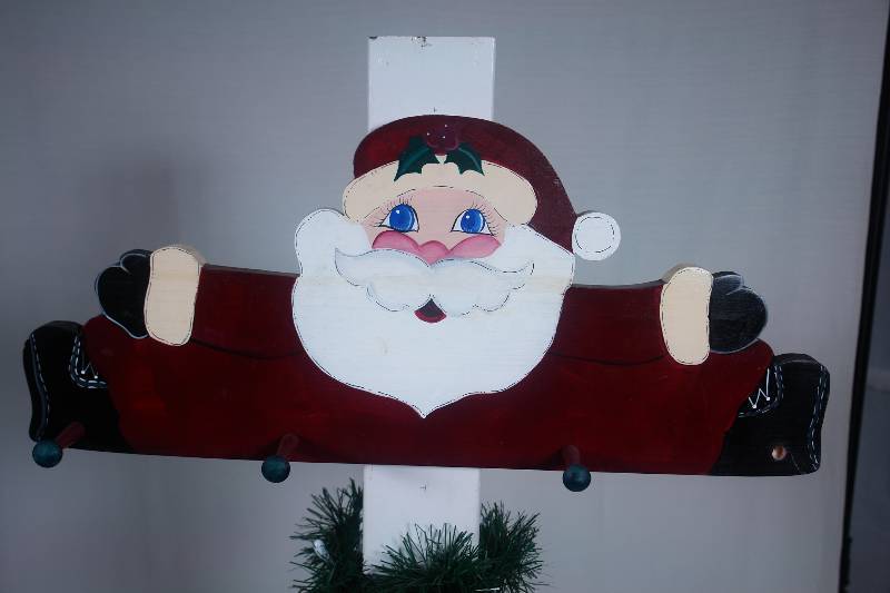 lot 38 image: Santa Coat Rack