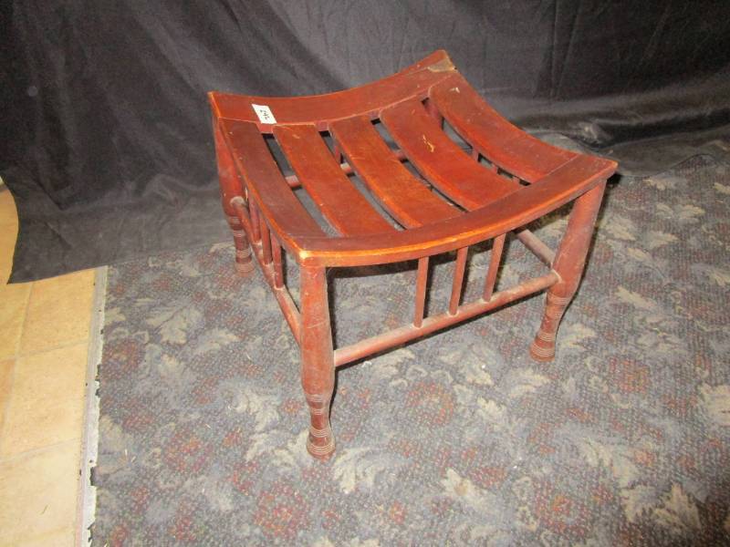 lot 11 image: Antique Very Unique Square Seat