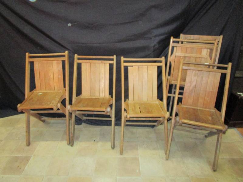 lot 37 image: 6 Antique Wooden Chairs
